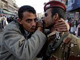 Военные не позволили полиции разогнать демонстрацию оппозиции в столице Йемена