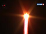Корабль "Гагарин" с тремя космонавтами выведен на околоземную орбиту Корабль "Гагарин" с тремя космонавтами выведен на околоземную орбиту