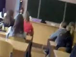 Кавказский старшеклассник с пистолетом "уволил" директора школы, опозорив заведение в интернете
