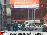 Белый джип Mercedes с двумя молодыми людьми и девушкой был остановлен на Кутузовском проспекте около 21:00 6 апреля