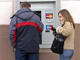 Белорусские банки ввели ограничения на снятие денег с рублевых карт
