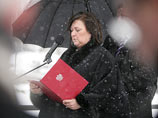 Супруга президента Польши возложила венки к мемориалу в Катыни