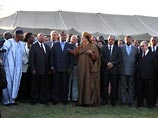 Каддафи принял план перемирия, предложенный Африканским союзом. Обсуждалась его отставка