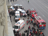 Собеседник уточнил, что происшествие произошло на станции метро "Октябрьская" (это самый центр города)