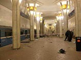 Очевидцы теракта в минском метро: люди выбегали из метро в крови, разорванной одежде и с покрытыми копотью лицами (ВИДЕО) Очевидцы теракта в минском метро: люди выбегали из метро в крови, разорванной одежде и с покрытыми копотью лицами (ВИДЕО)