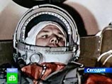 "Вся моя жизнь кажется мне сейчас одним прекрасным мгновением", - объявляет на весь мир 27-летний Юрий Алексеевич Гагарин 12 апреля 1961 года "Вся моя жизнь кажется мне сейчас одним прекрасным мгновением", - объявляет на весь мир 27-летний Юрий Алексеевич Гагарин 12 апреля 1961 года