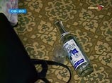 По данным начатого расследования, мужчины остались дома одни после того, как их жены уехали в Санкт-Петербург на похороны. В итоге офицеры решили скоротать время за бутылкой алкоголя По данным начатого расследования, мужчины остались дома одни после того, как их жены уехали в Санкт-Петербург на похороны. В итоге офицеры решили скоротать время за бутылкой алкоголя