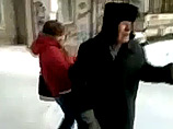 Уральские школьницы разместили в интернете ВИДЕО издевательств над ветераном Уральские школьницы разместили в интернете ВИДЕО издевательств над ветераном