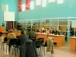 "Наши" при помощи авторучек напомнили о возможной причастности Якеменко к бандитской фирме "Наши" при помощи авторучек напомнили о возможной причастности Якеменко к бандитской фирме