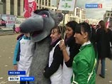 Более 50 тысяч "нашистов" свезли на акцию против коррупции. Распространители доклада "Путин. Итоги" задержаны Более 50 тысяч "нашистов" свезли на акцию против коррупции. Распространители доклада "Путин. Итоги" задержаны