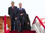 Президент России Дмитрий Медведев в субботу прибыл в Гонконг, его самолет приземлился в аэропорту "Чек Лап Кок"