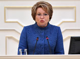 Матвиенко предъявила претензии питерцам - не убирают новогодние елки и хлам