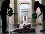 Художники устроили "голый протест" против "нефтяного спонсора" галереи Тейт (ВИДЕО) Художники устроили "голый протест" против "нефтяного спонсора" галереи Тейт (ВИДЕО)