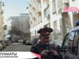 "Ровно через полторы минуты приехала милицейская машина, и первое их приветствие, полицейского, поскольку он сказал, что они уже прошли аттестацию: "Ну что, опять нажралась? Опять пьяная висишь на заборе?" "Ровно через полторы минуты приехала милицейская машина, и первое их приветствие, полицейского, поскольку он сказал, что они уже прошли аттестацию: "Ну что, опять нажралась? Опять пьяная висишь на заборе?"