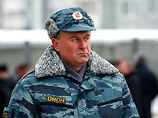 Между тем сам генерал Хаустов утверждал, что лишился только поста замначальника милиции общественной безопасности, поскольку эта служба просто перестала существовать в новой структуре московской полиции