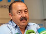 Валерия Газзаева прочат на тренерский мостик московского "Динамо" Валерия Газзаева прочат на тренерский мостик московского "Динамо"