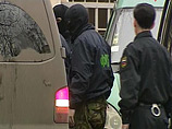 В Волгоградской области сотрудники Федеральной службы безопасности и Интерпола задержали мужчину, объявленного в розыск в Западной Европе. Его подозревают в серии убийств и в связях с организованной преступной группировкой