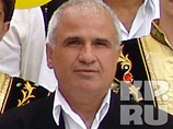 Труп директора ООО "Арзу" Арифа Шахвердиева был найден в его собственном кафе. Установлено, что потерпевший скончался от множественных ножевых ранений