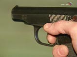 Иркутский полицейский застрелил человека на остановке после уличной ссоры Иркутский полицейский застрелил человека на остановке после уличной ссоры