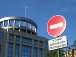 Питерским националистам разрешили 1 мая пройти по Невскому. А пока они наведались в школу к кавказцам-хулиганам Питерским националистам разрешили 1 мая пройти по Невскому. А пока они наведались в школу к кавказцам-хулиганам