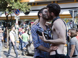 В Москве готовят "первый легальный гей-парад" - аккурат в День пограничника