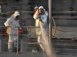 На АЭС "Фукусима-1" готовят беспрецедентную операцию: внутренние камеры аварийных реакторов зальют водой 