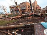 Штормовой циклон сносит кирпичные стены и глушит АЭС в США: больше 120 погибших (ВИДЕО)