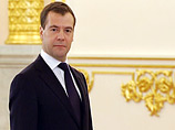 Президент Медведев, напротив, показал себя скорее в роли "неудачника", заранее настроенного на поражение. Но интрига сохраняется Президент Медведев, напротив, показал себя скорее в роли "неудачника", заранее настроенного на поражение. Но интрига сохраняется