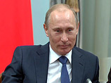 Премьер Владимир Путин в эти дни предпринял несколько "эффектных шагов", приковав к себе все внимание общественности