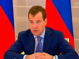 Президент России Дмитрий Медведев дал поручение подготовить предложения о существенном упрощении процедуры технического осмотра транспортных средств или о полной его отмене