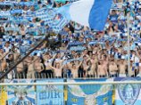 В Подмосковье неизвестные "подрезали" автобус с болельщиками "Зенита", разбили стекла и прокололи колесо В Подмосковье неизвестные "подрезали" автобус с болельщиками "Зенита", разбили стекла и прокололи колесо