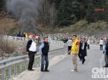 В Турции бросили гранату в машину сопровождения премьер-министра