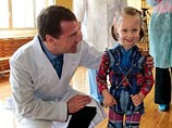 Медведев пообещал больному ДЦП юноше помочь стать своим коллегой и заказал Куценко росийский "Форрест Гамп"