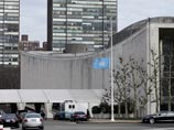 По международным соглашениям, регулирующим пребывание в Нью-Йорке штаб-квартиры Объединенных Наций, США обязаны своевременно предоставлять визы иностранным делегациям, направляющимся в ООН с законными дипломатическими целями