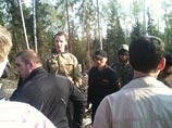 По словам Удальцова, активисты движения "В защиту Химкинского леса", которых утром в пятницу избили неизвестные, "опознали их как своих обидчиков"