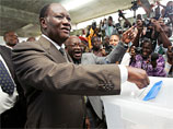 Официально победивший на президентских выборах в Кот-д'Ивуаре в ноябре 2010 года Алассан Уаттара принял присягу спустя пять месяцев после своей победы