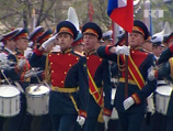 Центром всенародных торжеств 9 мая по традиции станет Москва. В 10:00 на Красной площади стартует военный парад войск Московского гарнизона с показом военной техники (более 100 единиц) Центром всенародных торжеств 9 мая по традиции станет Москва. В 10:00 на Красной площади стартует военный парад войск Московского гарнизона с показом военной техники (более 100 единиц)