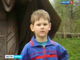 Шестилетний Саша Степанов, пропавший без вести в минувший четверг в Можайском районе Подмосковья и найденный живым в лесу, сообщил о том, где и как он провел три страшных дня Шестилетний Саша Степанов, пропавший без вести в минувший четверг в Можайском районе Подмосковья и найденный живым в лесу, сообщил о том, где и как он провел три страшных дня