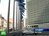 Совет принял… решение ввести эмбарго на экспорт в Сирию оружия и других средств, которые могут быть использованы для внутренних репрессий, а визовой запрет (на въезд в ЕС) и замораживание активов Совет принял… решение ввести эмбарго на экспорт в Сирию оружия и других средств, которые могут быть использованы для внутренних репрессий, а визовой запрет (на въезд в ЕС) и замораживание активов