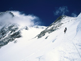 Экс-министр хотел стать старейшим альпинистом, поднявшимся на высочайшую вершину мира: он родился 17 сентября 1929 года