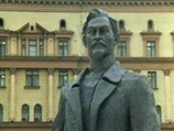 По словам источника, среди членов комиссии действует негласное правило не трогать покинутое Дзержинским на Лубянской площади место
