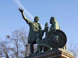 "Что касается 4 ноября, то в этом году этот праздник выпадает на пятницу. Здесь никаких переносов не будет, просто мы отдыхаем три дня подряд: 4, 5 и 6 ноября", - отметил Шкловец "Что касается 4 ноября, то в этом году этот праздник выпадает на пятницу. Здесь никаких переносов не будет, просто мы отдыхаем три дня подряд: 4, 5 и 6 ноября", - отметил Шкловец