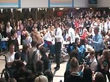 Хит YouTube: учителя британской школы шокировали детей танцевальным флешмобом (ВИДЕО)