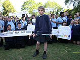Британский подросток пришел в школу в юбке в знак протеста против дискриминации