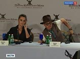 Джонни Депп рассказал в Москве, как Пенелопа Крус учила его грязно ругаться Джонни Депп рассказал в Москве, как Пенелопа Крус учила его грязно ругаться
