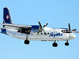 В аэропорту "Якутск" в четверг совершил аварийную посадку самолет Ан-26 авиакомпании "Якутия". Как сообщает пресс-служба авиакомпании, самолет совершил посадку на одном двигателе