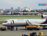 Пассажир рейса Москва-Сочи авиакомпании "Аэрофлот" сбежал из готовящегося ко взлету самолета, добежал до терминала, где на кухне одного из кафе ударил себя ножом