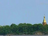 На расположенном у Хабаровска острове Большой Уссурийский, западную часть которого несколько лет назад забрали китайцы, начался первый этап берегоукрепительных работ