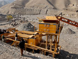 Общие запасы минералов Афганистана, на которые также нацелены "испытывающие нехватку природных ископаемых" страны - Китай и Индия, стоят примерно 1 трлн долларов
