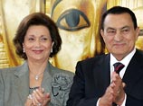 Супруга экс-президента Египта Хосни Мубарака Сюзан Сабит была задержана в пятницу на 15 дней в рамках расследования